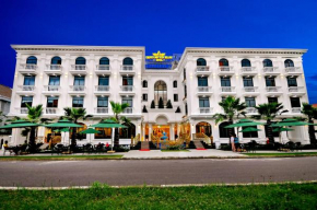 Crown Nguyen Hoang Hotel